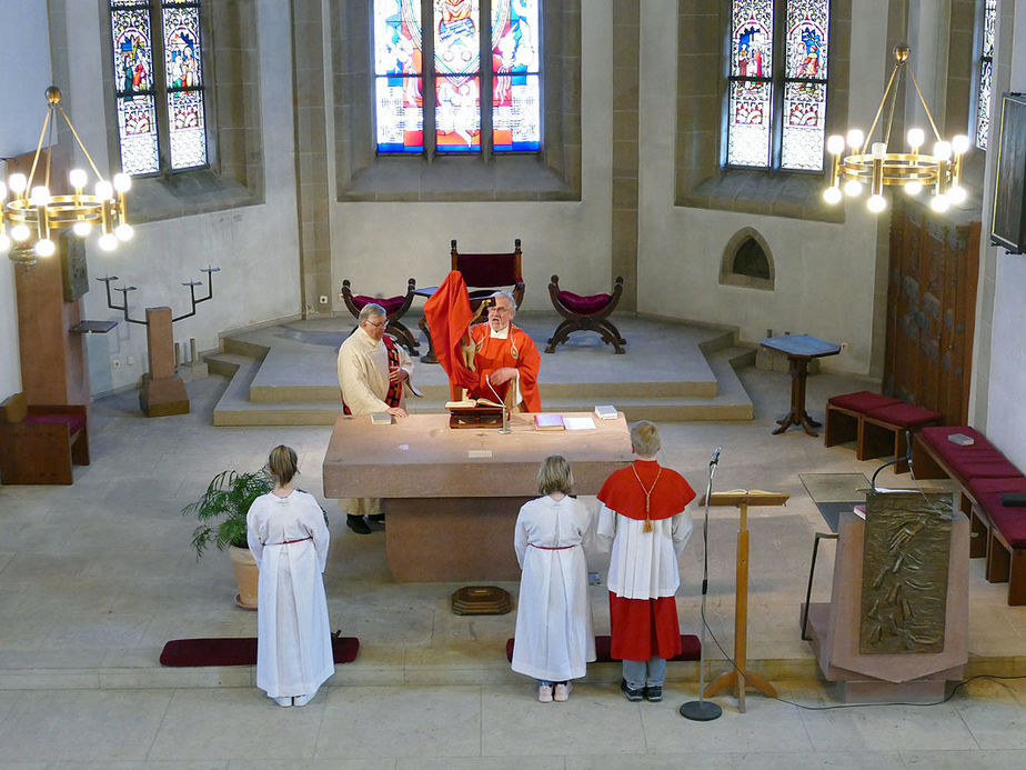 Karfreitgasliturgie und Karfreitagsprozession in Naumburg (Foto: Karl-Franz Thiede)